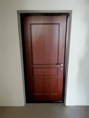 Обратная сторона двери (жилой дом, г. Егорьевск) Обратная сторона двери (жилой дом, г. Егорьевск)